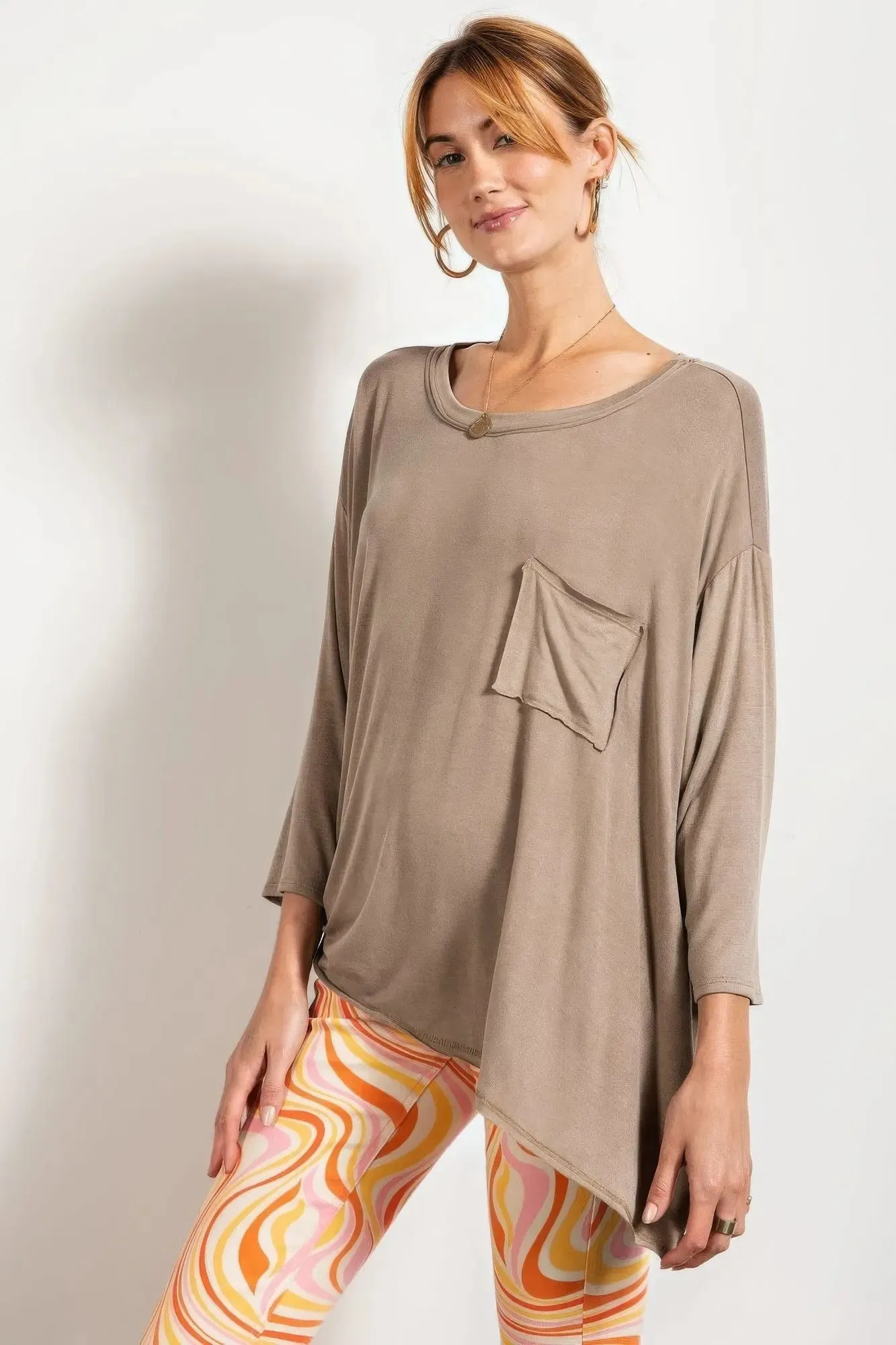 Rounded Neckline 3/4 Sleeves Washed Top