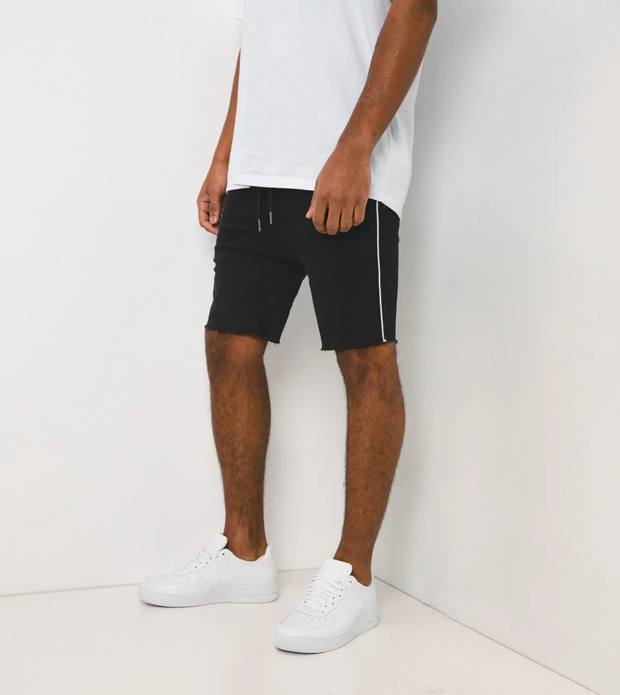 Sureshot Pipeline Short Black/White - Sale