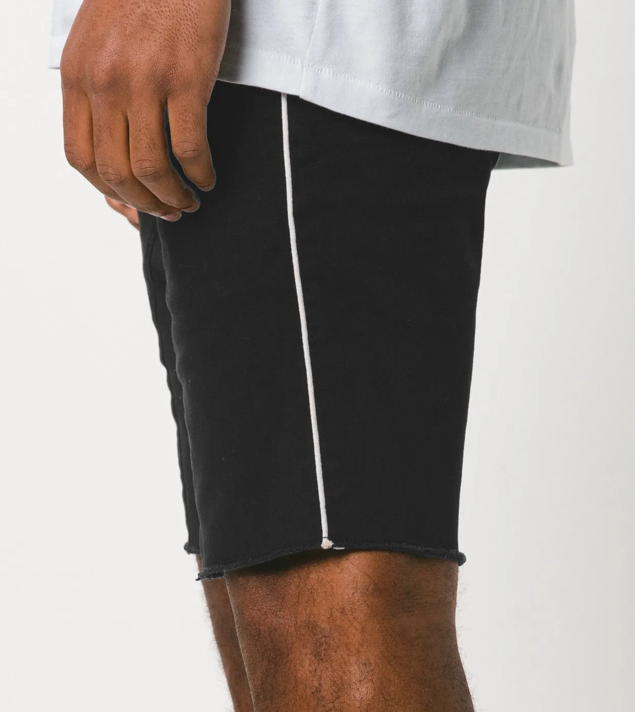 Sureshot Pipeline Short Black/White - Sale