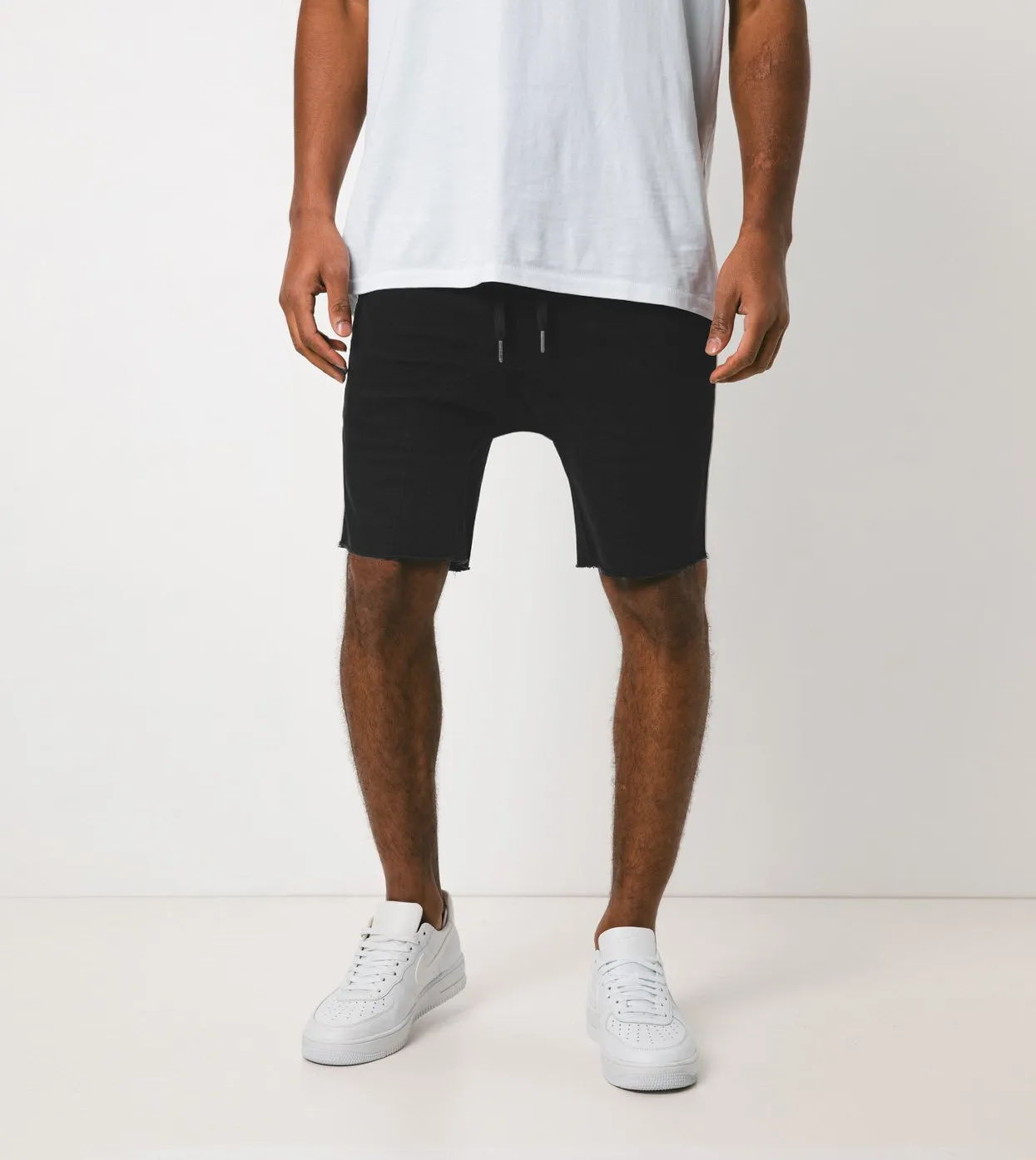 Sureshot Pipeline Short Black/White - Sale