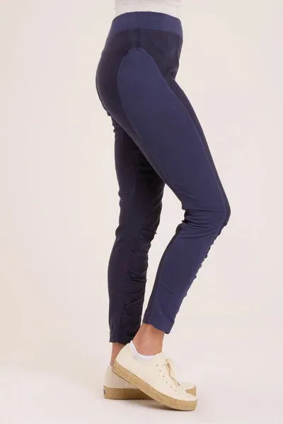 Twill Alexa Legging